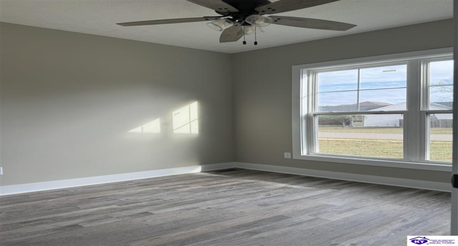 Lowball Lane, Vine Grove, Kentucky 40175, ,2 BathroomsBathrooms,For Sale,Lowball Lane,HK23003028