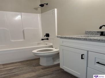 Lowball Lane, Vine Grove, Kentucky 40175, ,2 BathroomsBathrooms,For Sale,Lowball Lane,HK23003028