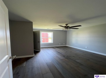 Oak Grove Drive, Bardstown, Kentucky 40004, ,2 BathroomsBathrooms,For Sale,Oak Grove Drive,HK23003112