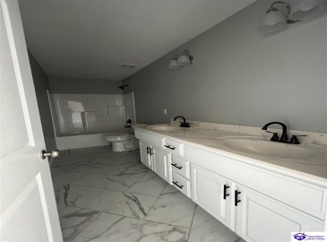 Oak Grove Drive, Bardstown, Kentucky 40004, ,2 BathroomsBathrooms,For Sale,Oak Grove Drive,HK23003112