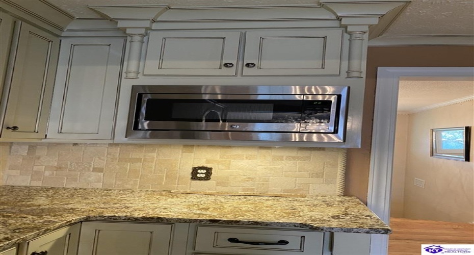 Rue La Grande, Elizabethtown, Kentucky 42701, ,5 BathroomsBathrooms,For Sale,Rue La Grande,HK23000779