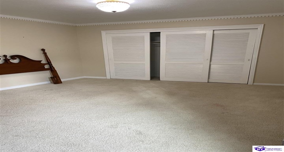 Rue La Grande, Elizabethtown, Kentucky 42701, ,5 BathroomsBathrooms,For Sale,Rue La Grande,HK23000779