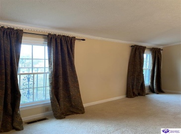 Rue La Grande, Elizabethtown, Kentucky 42701, ,5 BathroomsBathrooms,For Sale,Rue La Grande,HK23000779