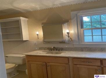 Rue La Grande, Elizabethtown, Kentucky 42701, ,5 BathroomsBathrooms,For Sale,Rue La Grande,HK23000779