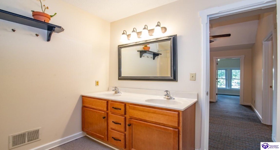 Sonora Hardin Springs Road, Eastview, Kentucky 42732, ,2 BathroomsBathrooms,For Sale,Sonora Hardin Springs Road,HK24000324