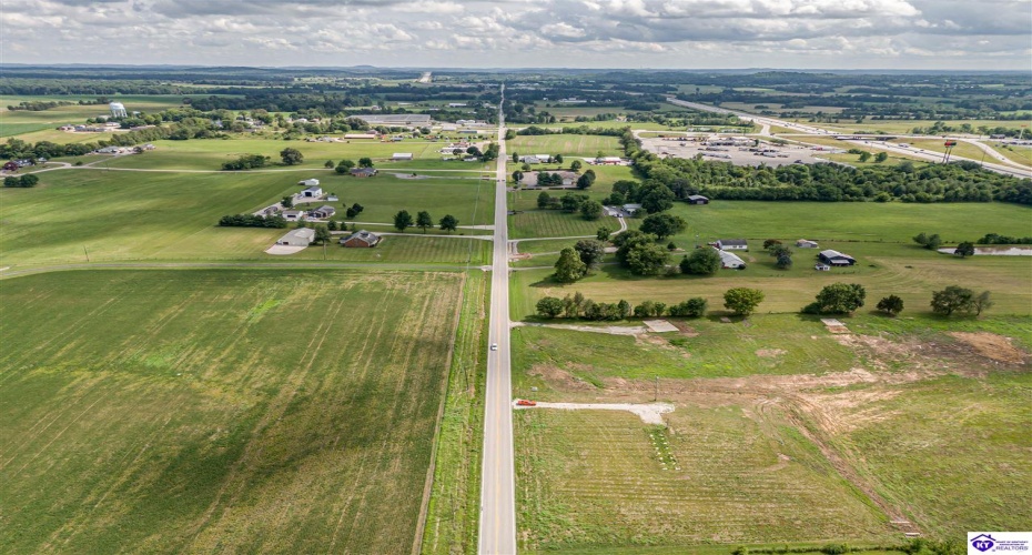 Dixie Highway, Sonora, Kentucky 42776, ,For Sale,Dixie Highway,HK24000511