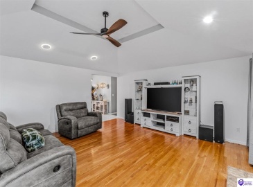 Pinnacle Drive, Brandenburg, Kentucky 40108, ,3 BathroomsBathrooms,For Sale,Pinnacle Drive,HK24000386