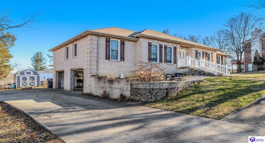 Pinnacle Drive, Brandenburg, Kentucky 40108, ,3 BathroomsBathrooms,For Sale,Pinnacle Drive,HK24000386