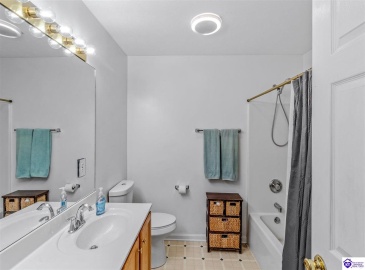 Pinnacle Drive, Brandenburg, Kentucky 40108, ,3 BathroomsBathrooms,For Sale,Pinnacle Drive,HK24000386