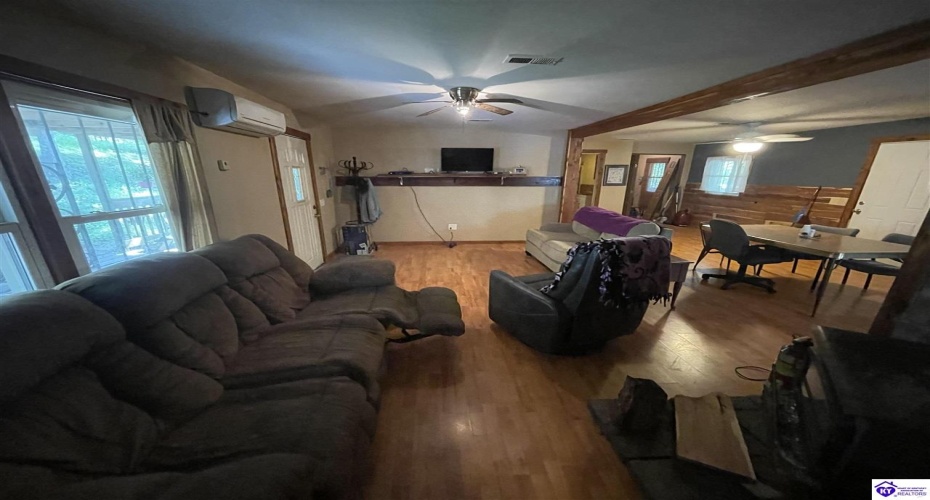 Fernwood Lane, Leitchfield, Kentucky 42754, ,1 BathroomBathrooms,For Sale,Fernwood Lane,HK24000391