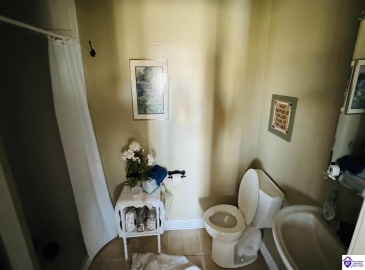 Clark Barr Lane, McDaniels, Kentucky 40152, ,2 BathroomsBathrooms,For Sale,Clark Barr Lane,HK24000702