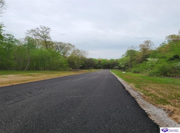 Secluded Circle, Radcliff, Kentucky 40160, ,For Sale,Secluded Circle,HK10060452